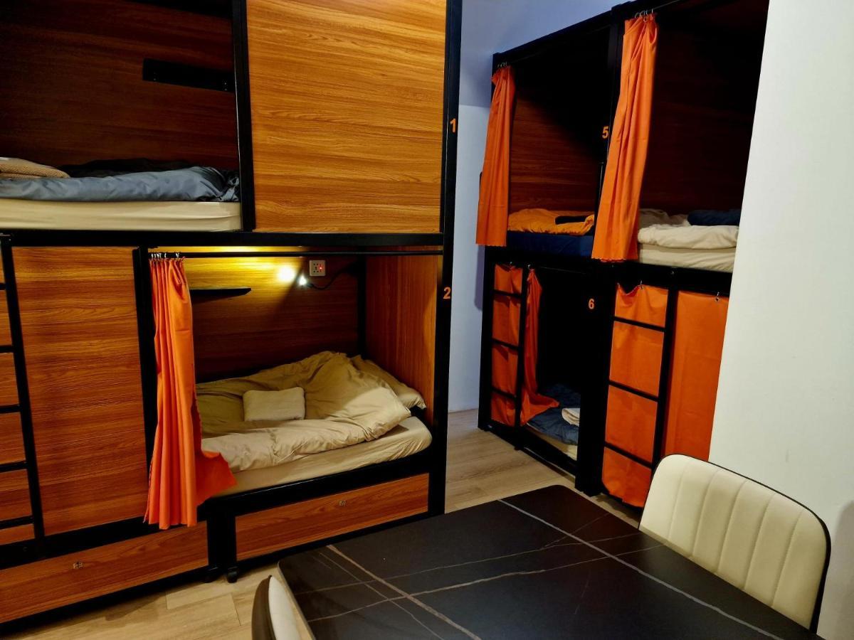 Recharge Hostel Rotterdam Dış mekan fotoğraf