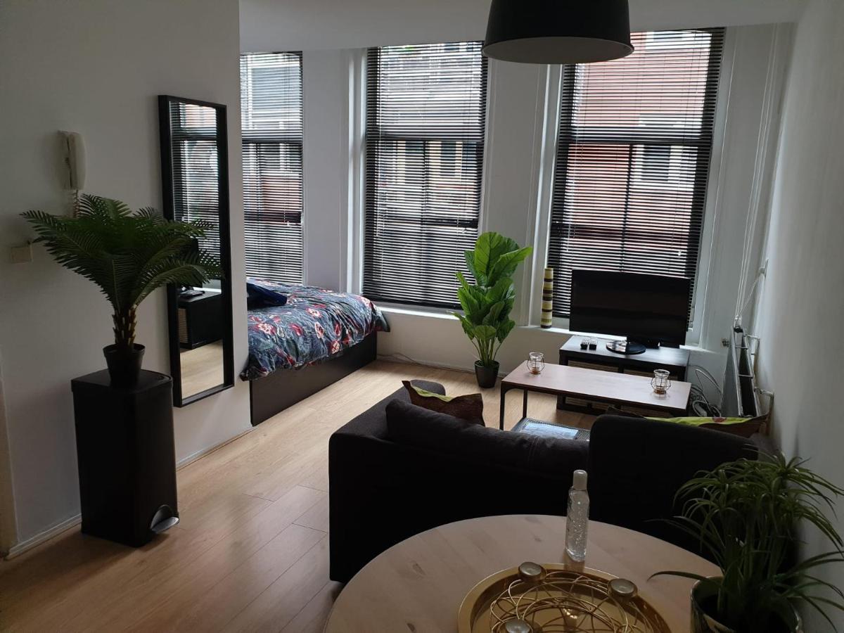 Recharge Hostel Rotterdam Dış mekan fotoğraf