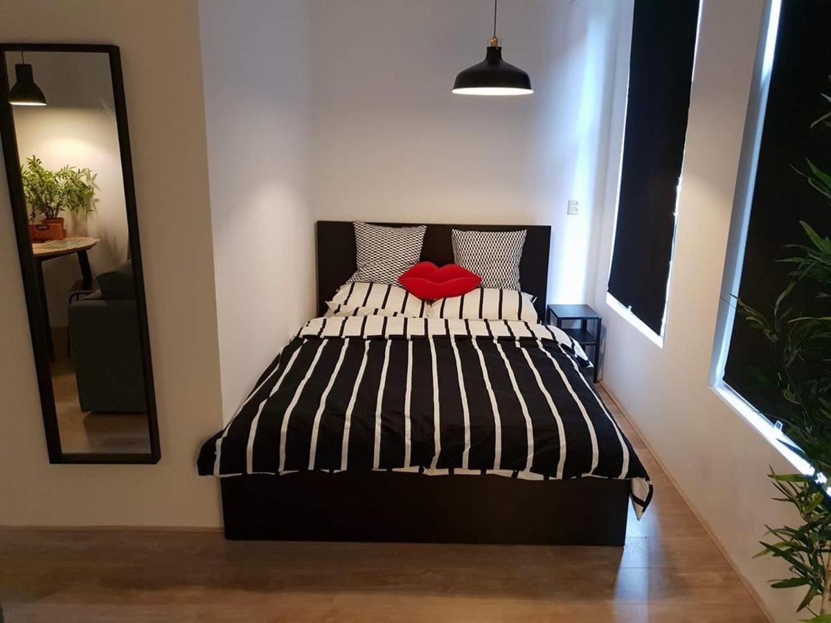 Recharge Hostel Rotterdam Dış mekan fotoğraf