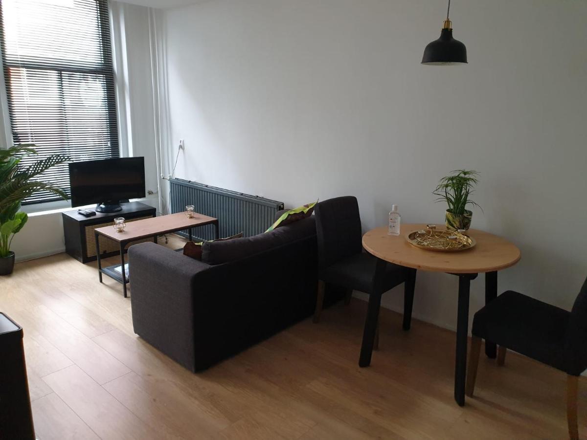 Recharge Hostel Rotterdam Dış mekan fotoğraf